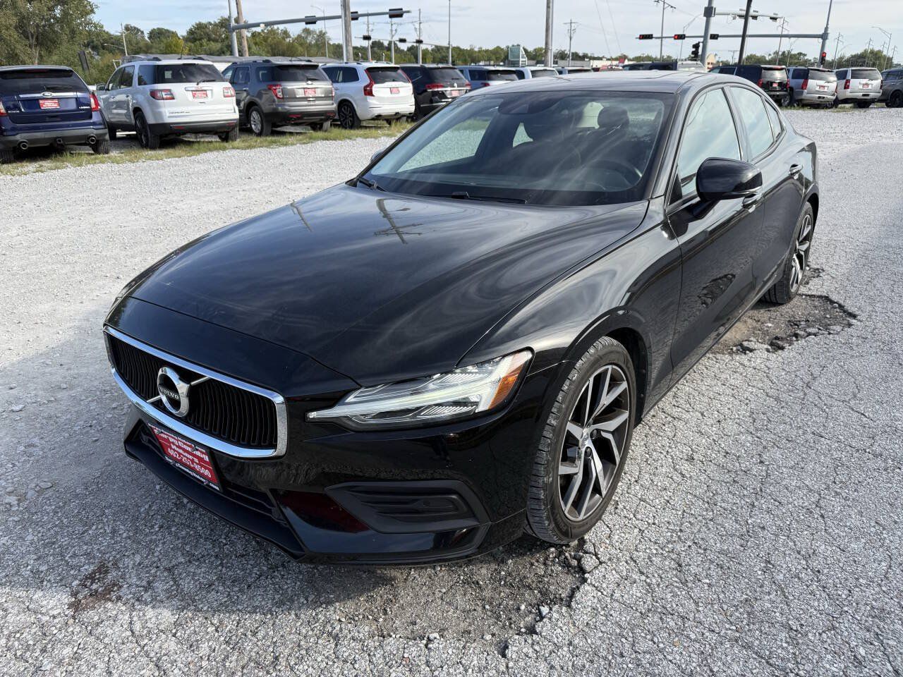 Used 2019 Volvo S60 T5 Momentum w/ Premium Package FWD image 7