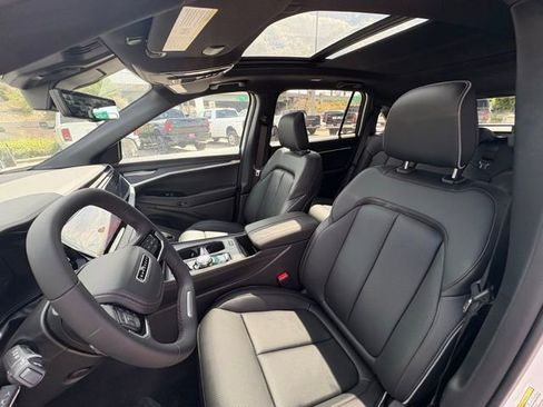 New 2025 Jeep Wagoneer S Limited w/ Comfort Package image 14