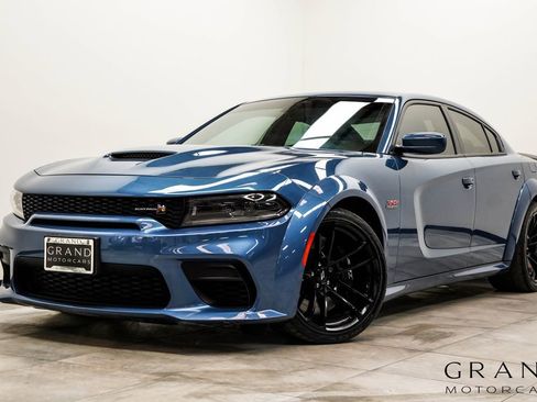 Used 2022 Dodge Charger Scat Pack image 1