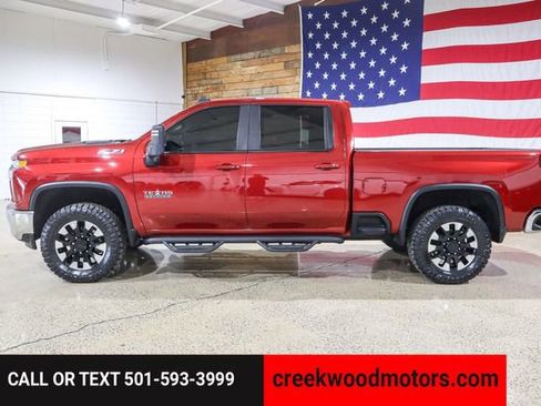 Used 2020 Chevrolet Silverado 2500 LT w/ Texas Edition image 5