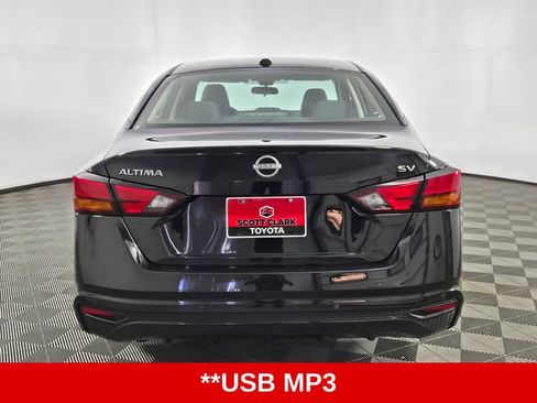 Used 2024 Nissan Altima 2.5 SV FWD image 7