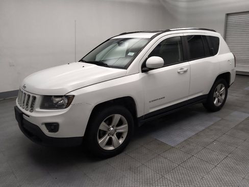 Used 2016 Jeep Compass High Altitude AWD/4WD image 2