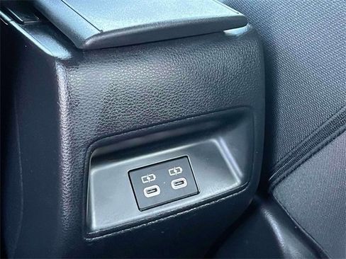 Certified 2023 Toyota Corolla SE image 17