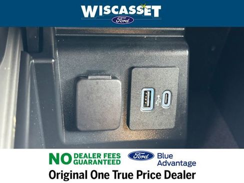 Certified 2023 Ford Explorer XLT w/ Equipment Group 202A image 17