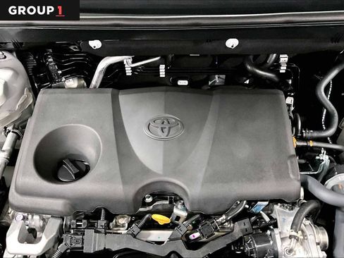 Certified 2025 Toyota RAV4 XLE image 32