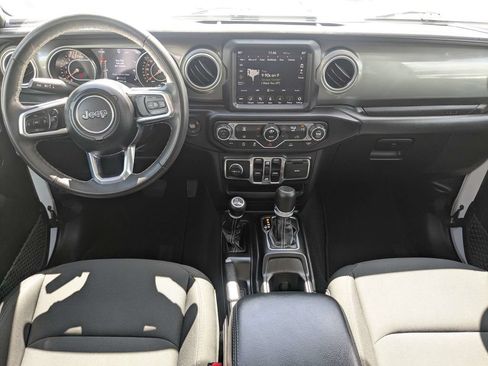 Used 2023 Jeep Wrangler Unlimited Sahara AWD/4WD image 14