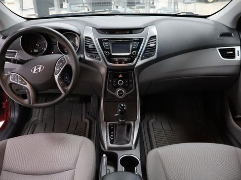 Used 2016 Hyundai Elantra SE w/ Option Group 02 image 12