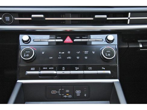 Used 2026 Hyundai Santa Fe SEL FWD image 26