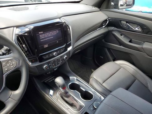Used 2023 Chevrolet Traverse RS image 20