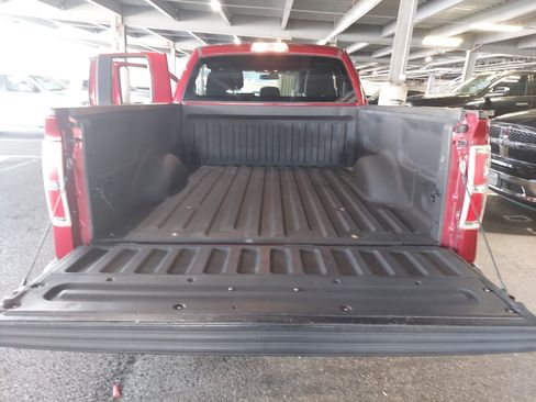 Used 2014 Ford F150 XLT w/ XLT Chrome Package RWD image 12