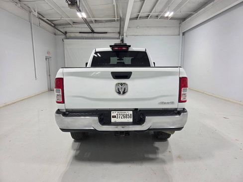 Used 2024 RAM 2500 Tradesman w/ Chrome Appearance Group AWD/4WD image 8