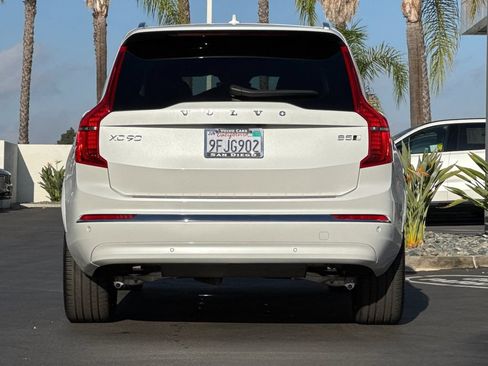 Certified 2023 Volvo XC90 B5 Plus AWD/4WD image 4