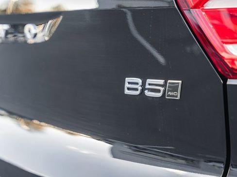 New 2026 Volvo XC40 B5 Plus w/ Protection Package Premier image 7