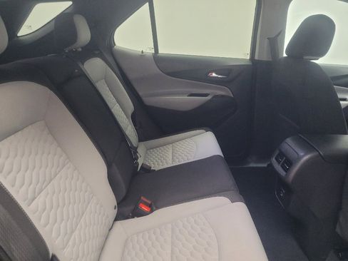 Used 2021 Chevrolet Equinox LS w/ LS Convenience Package FWD image 19