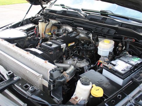 Used 2016 RAM 2500 Laramie w/ Sport Appearance Group image 9