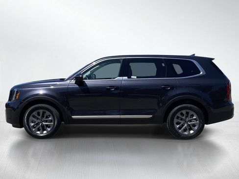 Used 2025 Kia Telluride LX FWD image 2