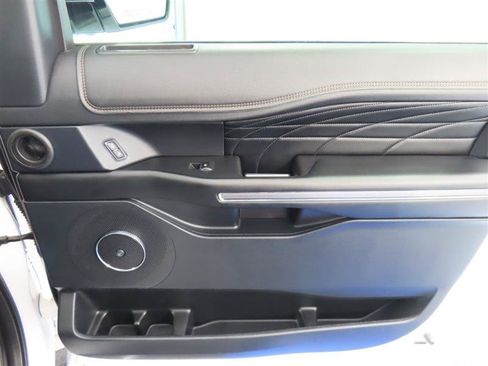 Used 2019 Ford Expedition Platinum AWD/4WD image 40