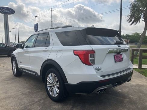 Used 2022 Ford Explorer King Ranch w/ Technology Package AWD/4WD image 5