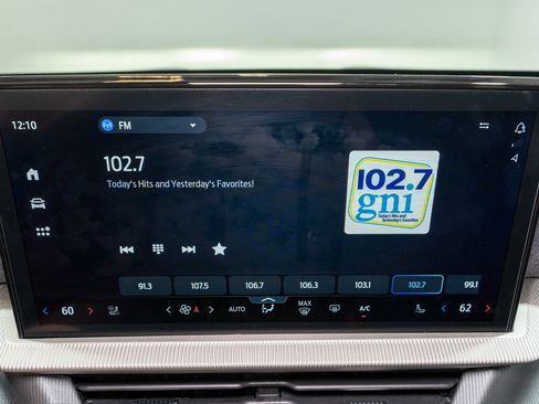 Used 2025 Ford Explorer ST w/ Sun And Sound Package image 20