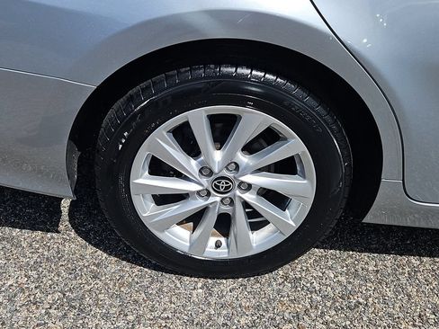 Used 2023 Toyota Camry LE AWD/4WD image 9