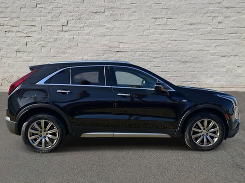 Used 2022 Cadillac XT4 Premium Luxury w/ Safety Alert Package image 6