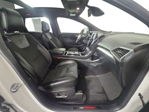 Used 2022 Ford Edge ST w/ Equipment Group 401A image 15