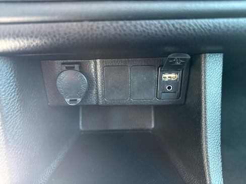 Used 2017 Toyota Corolla LE image 20