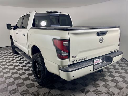 Used 2020 Nissan Titan SL w/ Moonroof Package image 3