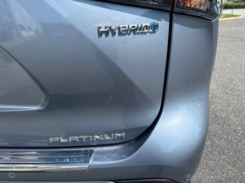 Certified 2023 Toyota Highlander Platinum AWD/4WD image 5