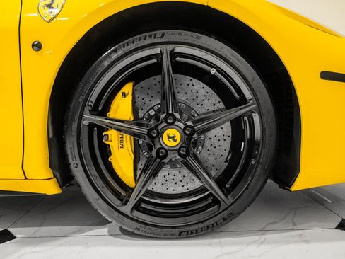 Used 2011 Ferrari 458 Italia Coupe RWD image 16