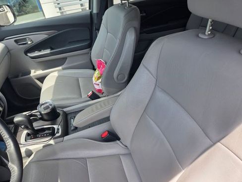 Used 2017 Honda Pilot EX-L image 11