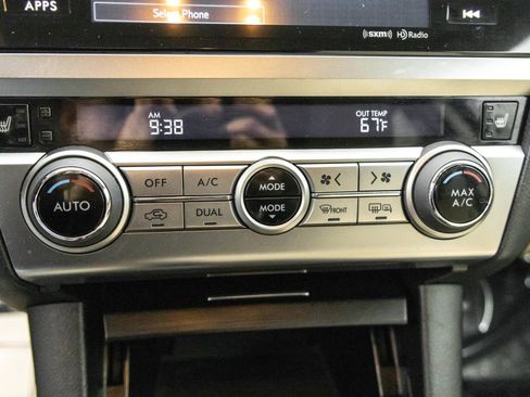 Used 2017 Subaru Outback 2.5i Premium image 27