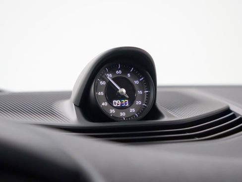 Certified 2025 Porsche Taycan 4S image 30