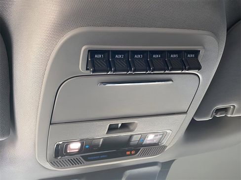 Used 2023 Ford F250 Lariat w/ Sport Appearance Package image 39