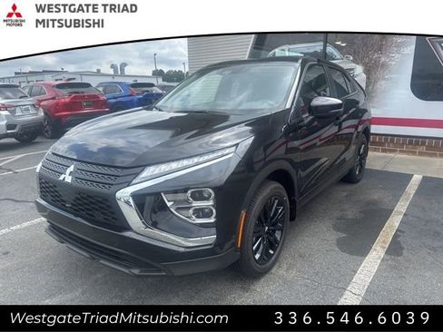 New 2025 Mitsubishi Eclipse Cross LE image 3