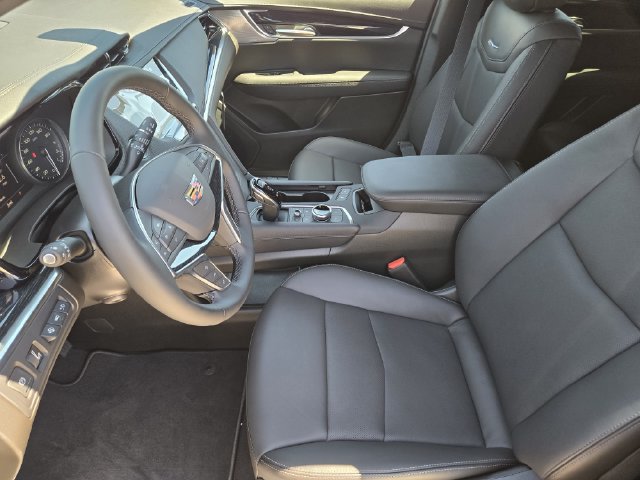 New 2026 Cadillac XT5 Premium Luxury w/ Driver Assist Package FWD image 9