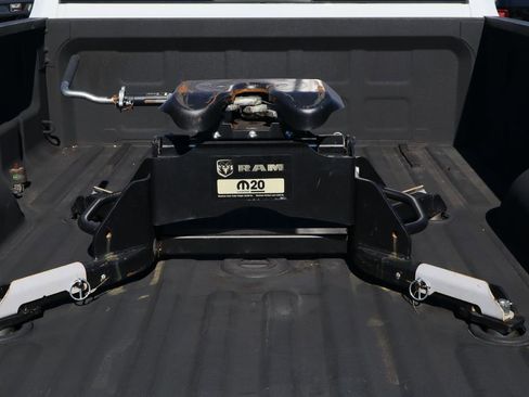 Used 2019 RAM 3500 Big Horn image 25