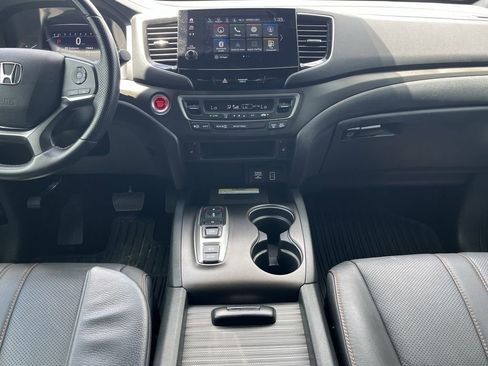 Used 2023 Honda Passport TrailSport image 16