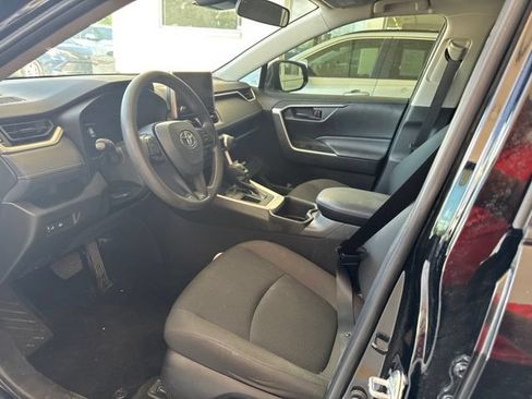 Used 2024 Toyota RAV4 LE FWD image 28