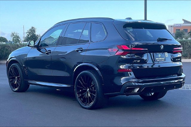 Certified 2024 BMW X5 xDrive40i w/ M Sport Package AWD/4WD image 11