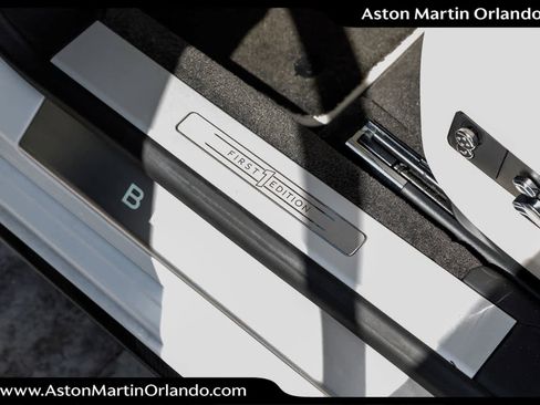 Used 2021 Bentley Flying Spur W12 image 56