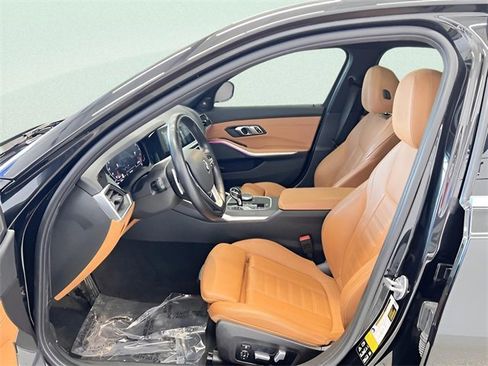 Used 2021 BMW 330i xDrive Sedan w/ Premium Package image 20