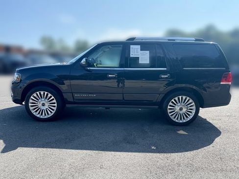 Used 2015 Lincoln Navigator 4WD w/ Equipment Group 101A Reserve image 5