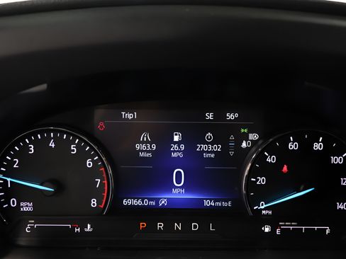 Used 2021 Ford Explorer XLT AWD/4WD image 12
