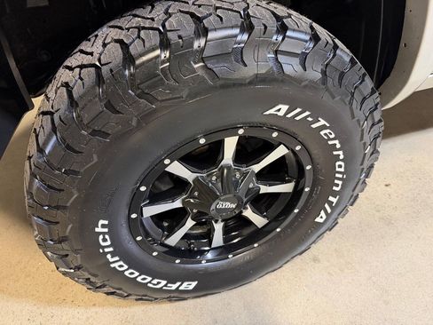 Used 2011 RAM 3500 Laramie w/ Cold Weather Group AWD/4WD image 26