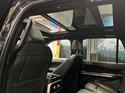Used 2022 Ford Expedition Timberline image 16