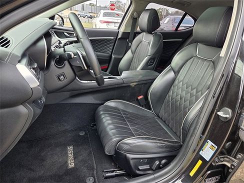 Used 2019 Genesis G70 3.3T Advanced w/ Prestige Package image 9