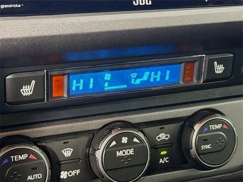 Certified 2020 Toyota Tacoma TRD Off-Road w/ TRD Premium Off Road Package image 21