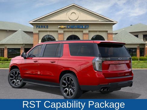New 2026 Chevrolet Suburban RST image 4