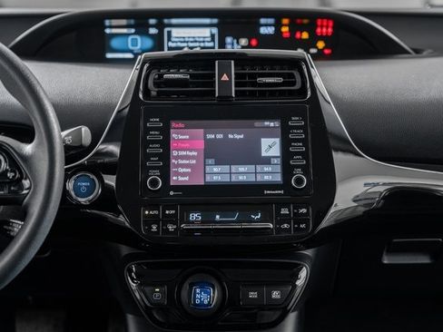 Certified 2022 Toyota Prius LE image 23